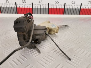 Замок двери передней левой, ориг. номер 61031FE010, Subaru Impreza 2000-2002