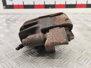 Суппорт передний правый, ориг. номер 4400F3, Peugeot 605 1989-1994