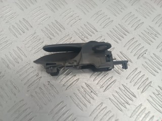 Ручка внутренняя передняя левая, ориг. номер 692060D010, Toyota Yaris 1999-2003