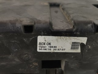 Блок предохранителей, ориг. номер 13246937, Opel Corsa 2006-2011
