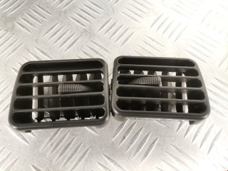 Дефлектор обдува салона, ориг. номер 7361183E00, Suzuki Wagon R 2003-2008