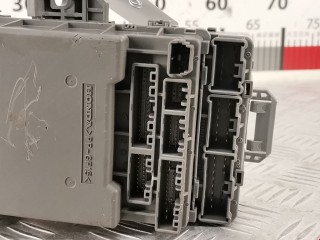 Блок предохранителей, ориг. номер 38200SWAE211M1, 38200SWAE211, Honda CR-V 2006-2009