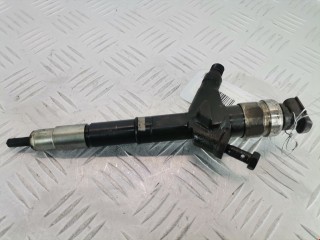 Форсунка Nissan X-Trail 2004-2007