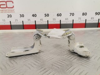 Петля двери задней правой, ориг. номер 20967986, Chevrolet Volt 2010-2015
