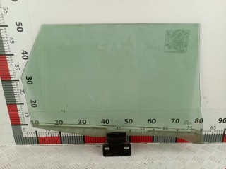 Стекло двери задней левой, ориг. номер 8E9845025, Audi A4 1999-2001