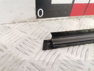 Молдинг стекла двери наружный, ориг. номер 9153530, 009153530, Opel Astra 1994-2002
