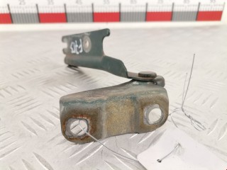 Петля капота правая, ориг. номер B01A52410, Mazda 323 1994-1998