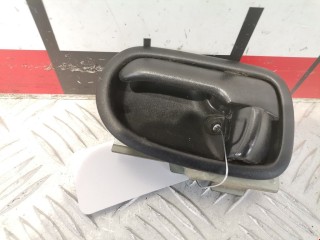 Ручка внутренняя задняя левая, ориг. номер EA0159330F, Mazda 323 1994-1998