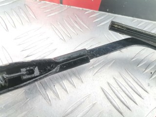 Щеткодержатель задний, ориг. номер 3882183E00, Suzuki Wagon R 1998-2003