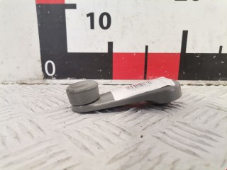 Ручка стеклоподъемника, ориг. номер B25D58580C71, Mazda 2 2003-2005