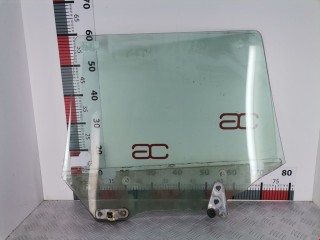 Стекло двери задней правой, Subaru Forester 1997-2000