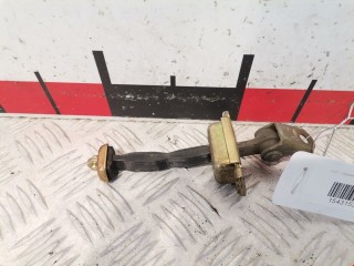 Ограничитель открывания двери задней, ориг. номер 82430BU000, Nissan Almera Tino 2003-2006