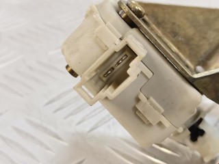 Электропривод багажника, ориг. номер 7L6959781, 6Q6827601A, Volkswagen Polo 1999-2001