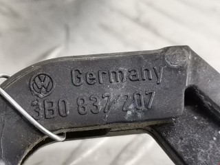 Ручка наружная передняя правая, ориг. номер 3B0837207, 3B0837207G, Volkswagen Passat 2000-2005