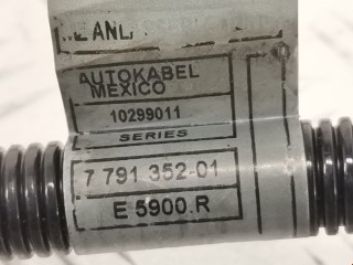 Плюсовой провод аккумулятора, ориг. номер 12427791352, 779135201, BMW X5 E53 2003-2006