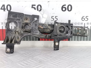 Крепление фары левой, ориг. номер XBU500050, Land Rover Discovery 2004-2009