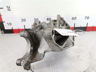 Кронштейн генератора, ориг. номер 058145521D, Volkswagen Passat 1996-2001