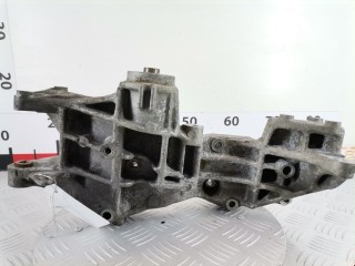 Кронштейн генератора, ориг. номер 058145521D, Volkswagen Passat 1996-2001