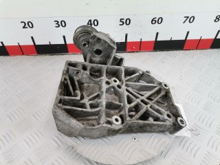 Кронштейн компрессора кондиционера, ориг. номер 038260885C, Audi A4 1999-2001