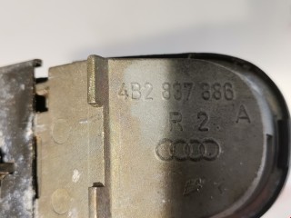 Ручка наружная передняя правая, ориг. номер 4B2837886, 4B0839208, Audi A6 1997-2001