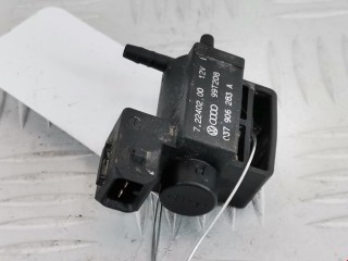 Клапан воздушный, ориг. номер 037906283A, 72240200, Volkswagen Passat 1996-2001