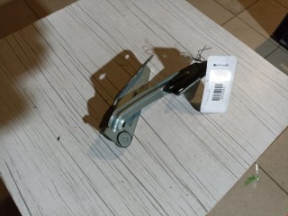 Петля капота правая, ориг. номер XS4116800AD, Ford Focus 1998-2001