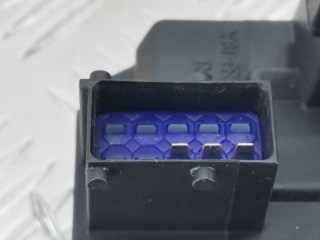 Замок двери передней правой, ориг. номер 24444016, Opel Astra 1994-2002