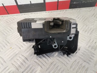 Замок двери передней правой, ориг. номер 13154792, 24434885, Opel Corsa 2000-2003