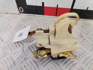 Замок двери передней правой, ориг. номер 90452374, Opel Corsa 1993-2000