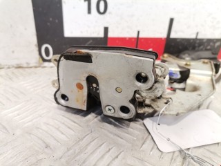 Замок двери задней правой, ориг. номер 8230167B22, Suzuki Swift 1996-2004