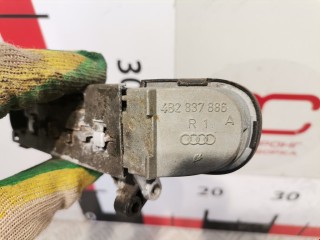 Ручка двери наружная задняя правая, ориг. номер 4B2837886, 4B0839208, Audi A6 1997-2001