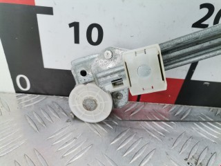 Стеклоподъемник задний правый, ориг. номер A2027301846, Mercedes C W202 1993-1997