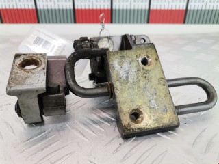 Петля двери Audi A6 1997-2001