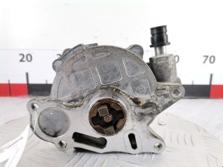 Насос вакуумный Volkswagen Passat 2005-2010