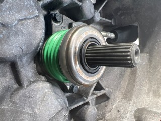 КПП механическая (МКПП) 5-ступенчатая, ориг. номер MR915425, Mitsubishi Carisma 1999-2004