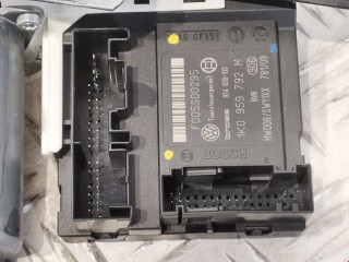 Стеклоподъемник передний правый, ориг. номер 1P0837462A, 1P0837402E, Seat Leon 2005-2009