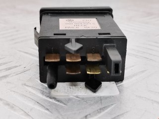 Кнопка подогрева заднего стекла, ориг. номер 3B0959621C, Volkswagen Passat 1996-2001
