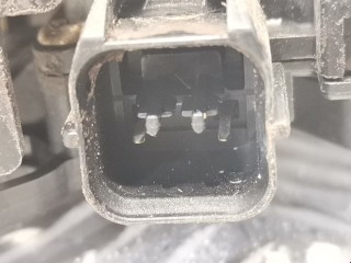 Замок двери передней правой, ориг. номер 5715A132, Mitsubishi Colt 2002-2012