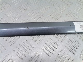 Молдинг двери задней правой, Mazda 2 2003-2005