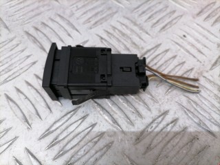Кнопка аварийной сигнализации, ориг. номер 6Q0953235A, Volkswagen Polo 1999-2001