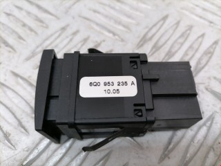 Кнопка аварийной сигнализации, ориг. номер 6Q0953235A, Volkswagen Polo 2001-2005
