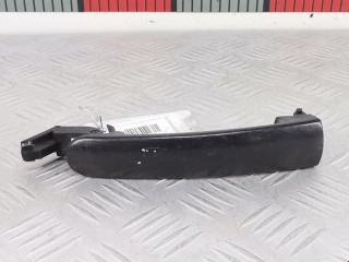 Ручка наружная передняя левая Volkswagen Passat 2000-2005