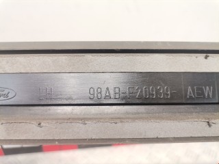 Молдинг двери передней левой, ориг. номер 98ABF20939, Ford Focus 1998-2001