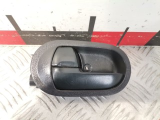 Ручка внутренняя передняя левая Mitsubishi Colt 2002-2012