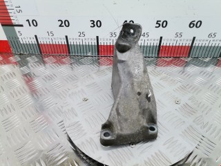 Кронштейн двигателя, ориг. номер 8D0199307P, 8D0199305A, Volkswagen Passat 1996-2001