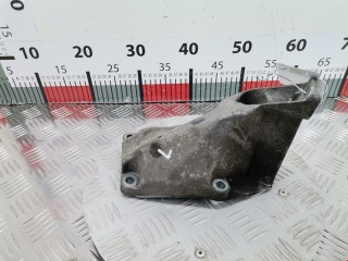 Кронштейн двигателя, ориг. номер 8D0199307P, 8D0199305A, Volkswagen Passat 1996-2001
