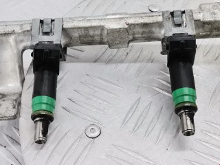 Форсунка, ориг. номер 98MF-9F593-BB, Ford Focus 2001-2005