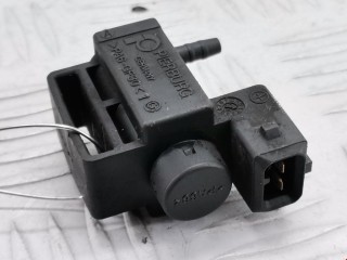 Клапан воздушный, ориг. номер 037906283A, 72240200, Volkswagen Passat 1996-2001