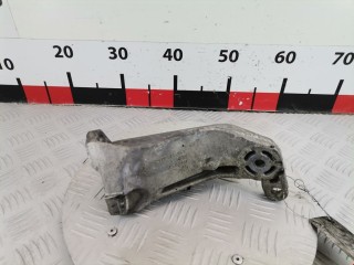 Кронштейн двигателя Volkswagen Golf 1991-2000