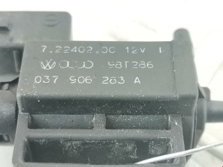 Клапан воздушный, ориг. номер 037906283A, 72240200, Volkswagen Bora 1998-2005